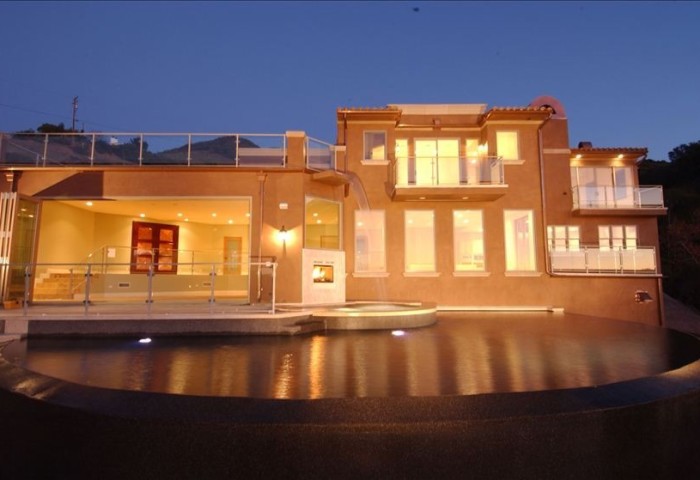 fc192f47-6fd7-4d4b-bb25-aeecb70b3eea.1-700x480